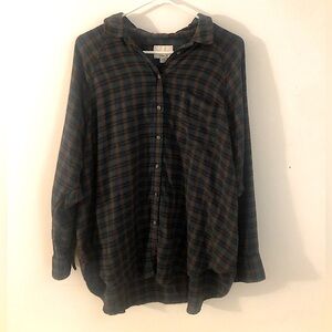 American Eagle Outfitters Women’s Slouchy Oversized Flannel Button Up Shirt M